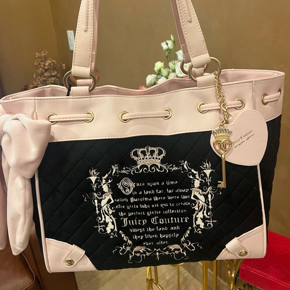 Juicy Couture Fairy Tale Daydreamer - Pink and Black Quilted - Picture 3 of 7